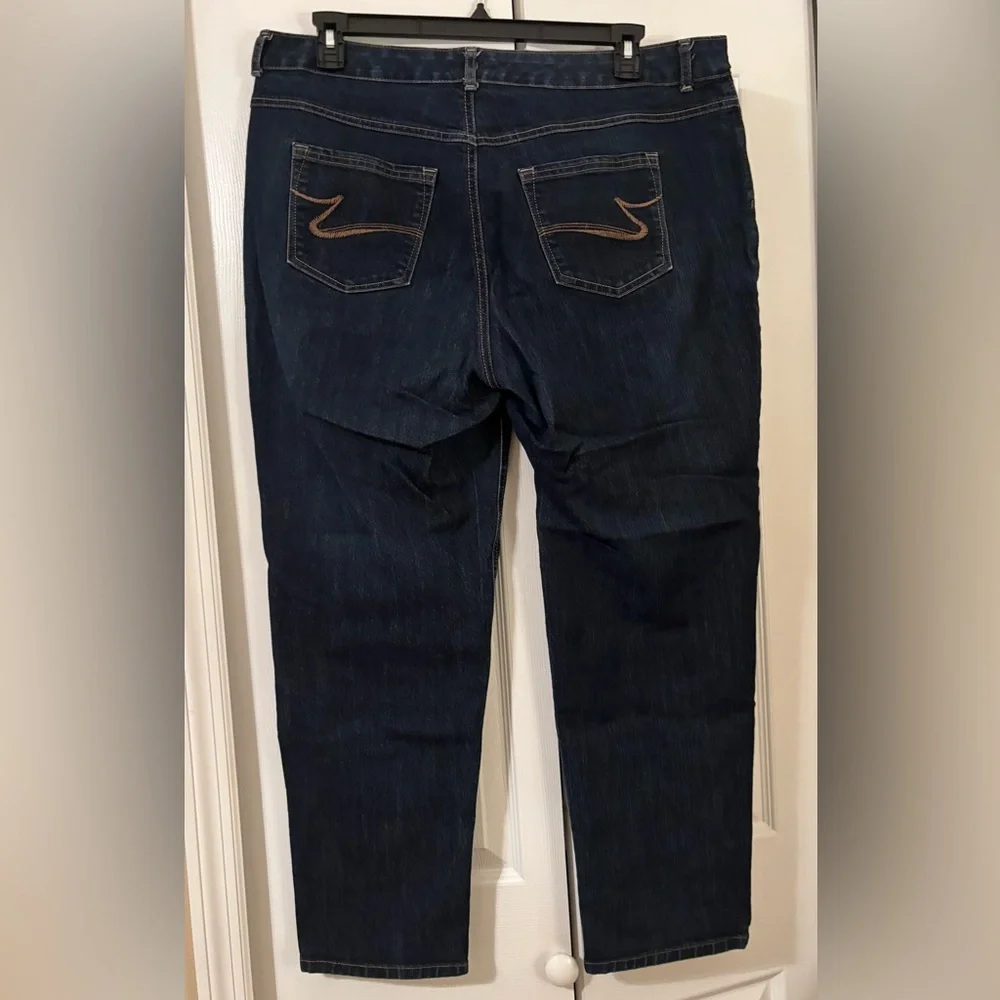 Ladies Plus Size Jeans, Gently worn - Picture 2 of 4